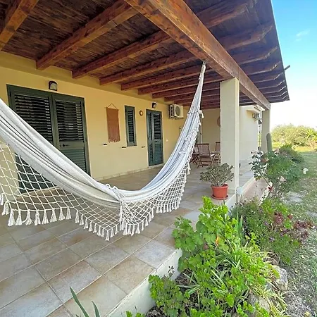 Bed & Breakfast Soleluna Castiadas